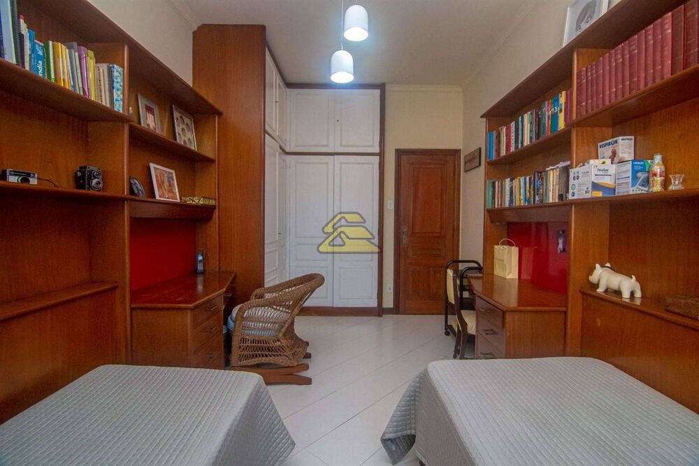 Cobertura à venda com 3 quartos, 256m² - Foto 8