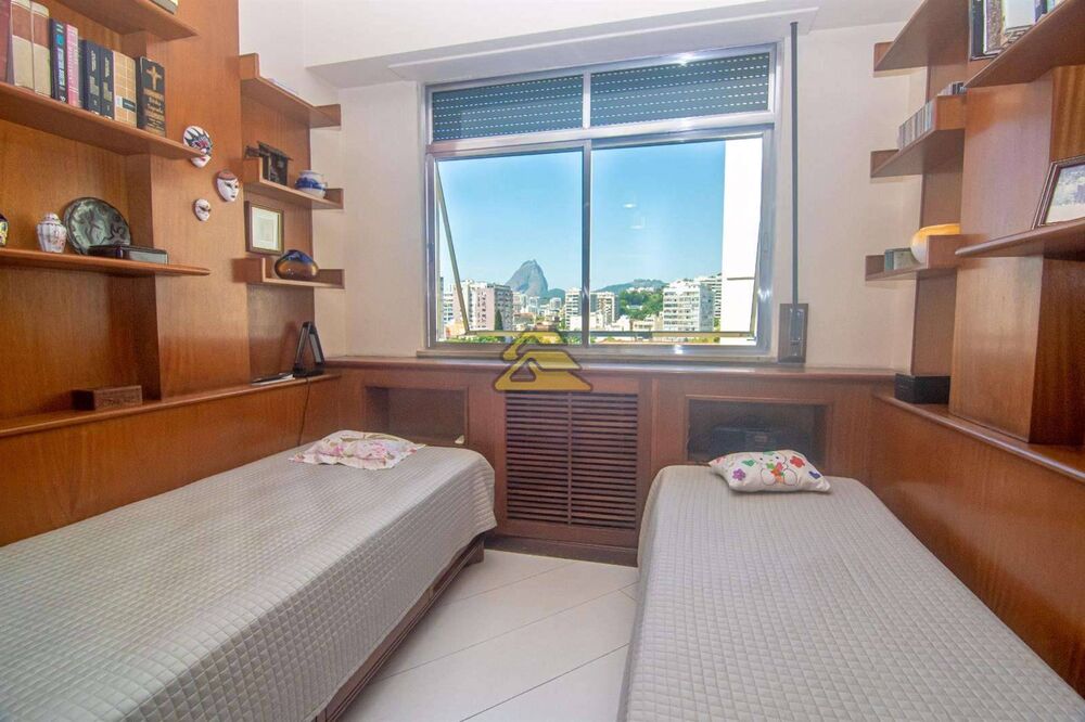 Cobertura à venda com 3 quartos, 256m² - Foto 7