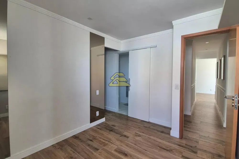 Cobertura, 3 quartos, 198 m² - Foto 1