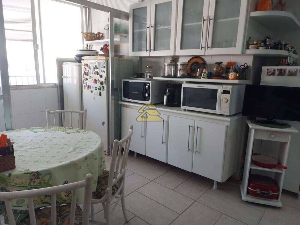 Cobertura à venda com 3 quartos, 210m² - Foto 8