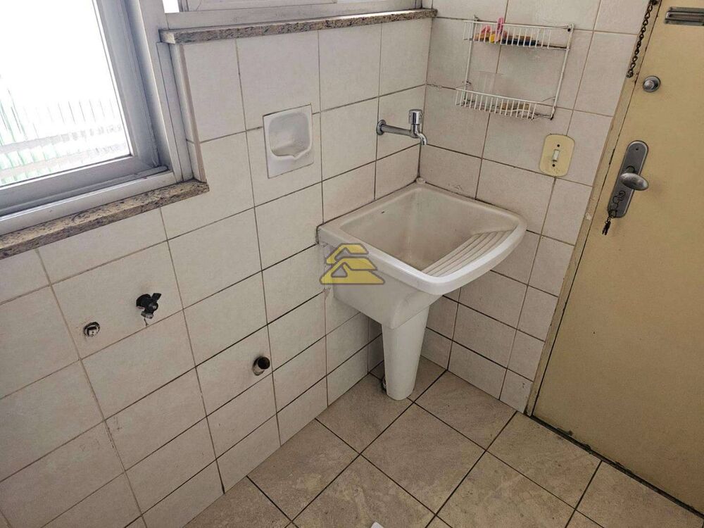 Apartamento à venda com 4 quartos, 130m² - Foto 17