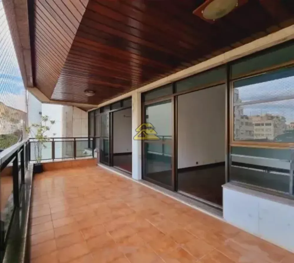 Apartamento, 3 quartos, 190 m² - Foto 2