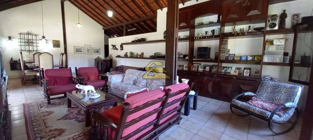 Sítio à venda com 5 quartos, 3000m² - Foto 2