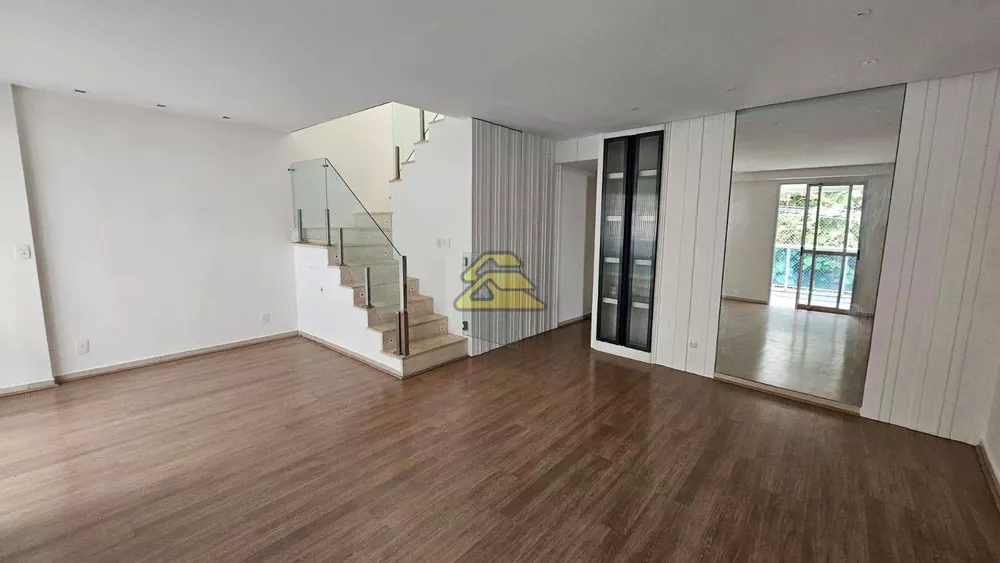 Cobertura, 3 quartos, 176 m² - Foto 2