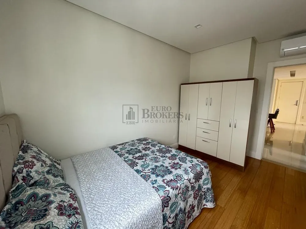 Apartamento, 3 quartos, 130 m² - Foto 2
