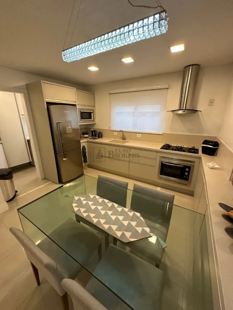 Cobertura, 4 quartos, 220 m² - Foto 2