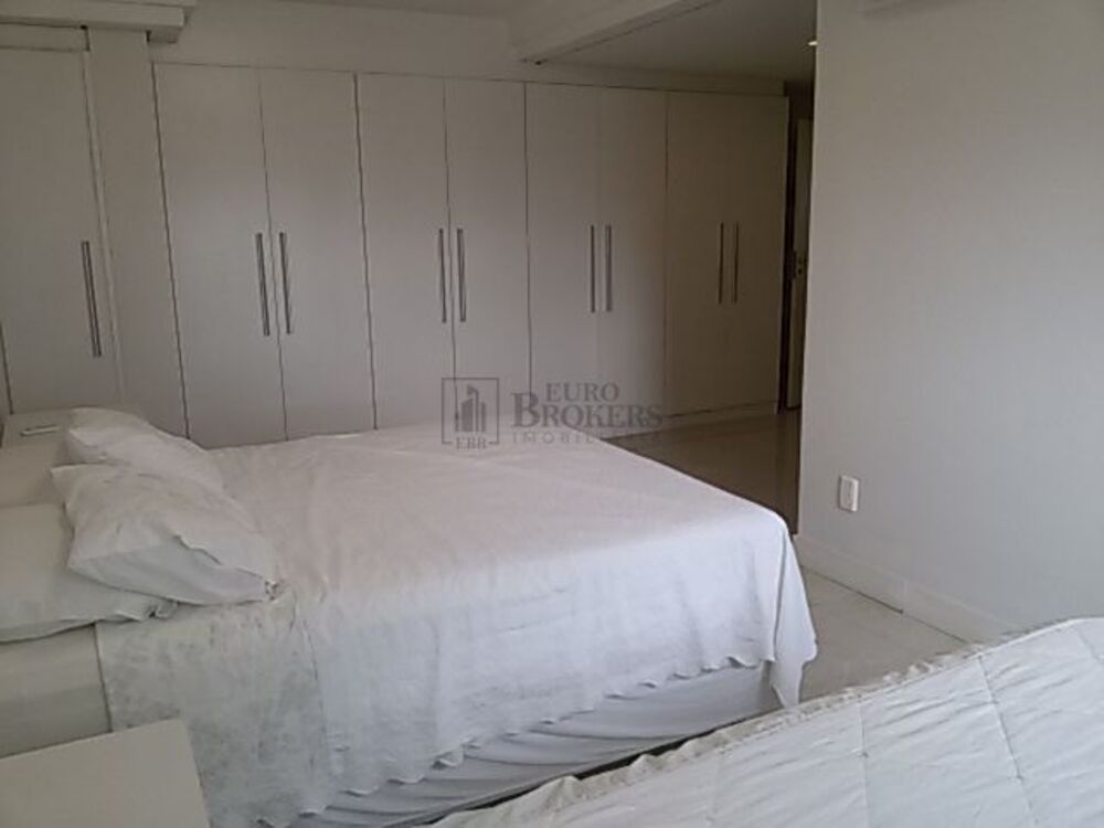 Cobertura, 3 quartos, 181 m² - Foto 2