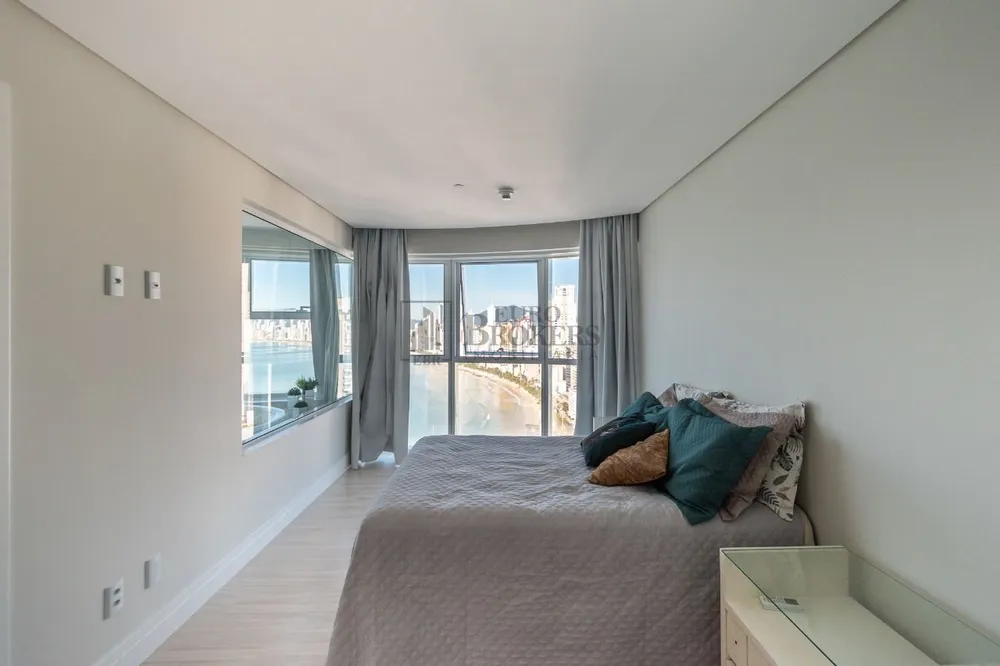 Apartamento, 3 quartos, 165 m² - Foto 2