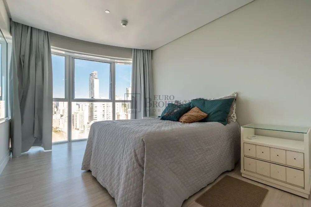 Apartamento, 3 quartos, 165 m² - Foto 1