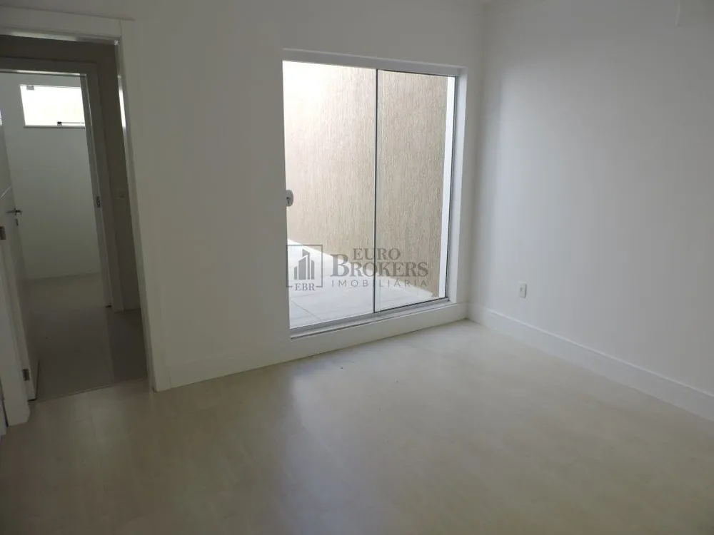 Casa, 3 quartos, 180 m² - Foto 1