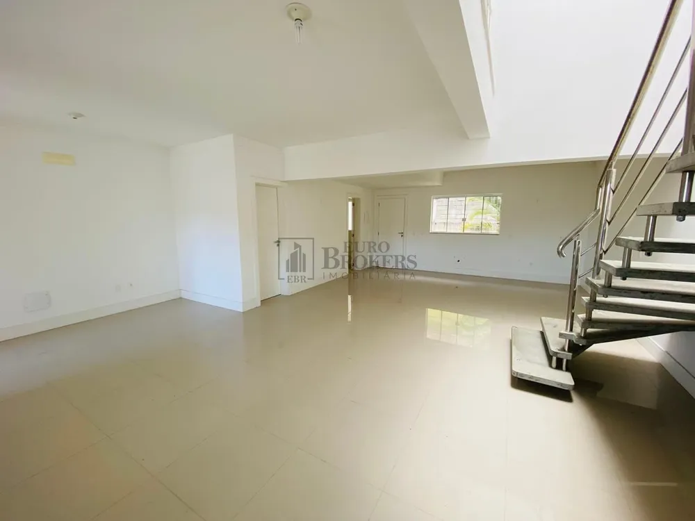 Casa, 3 quartos, 180 m² - Foto 4