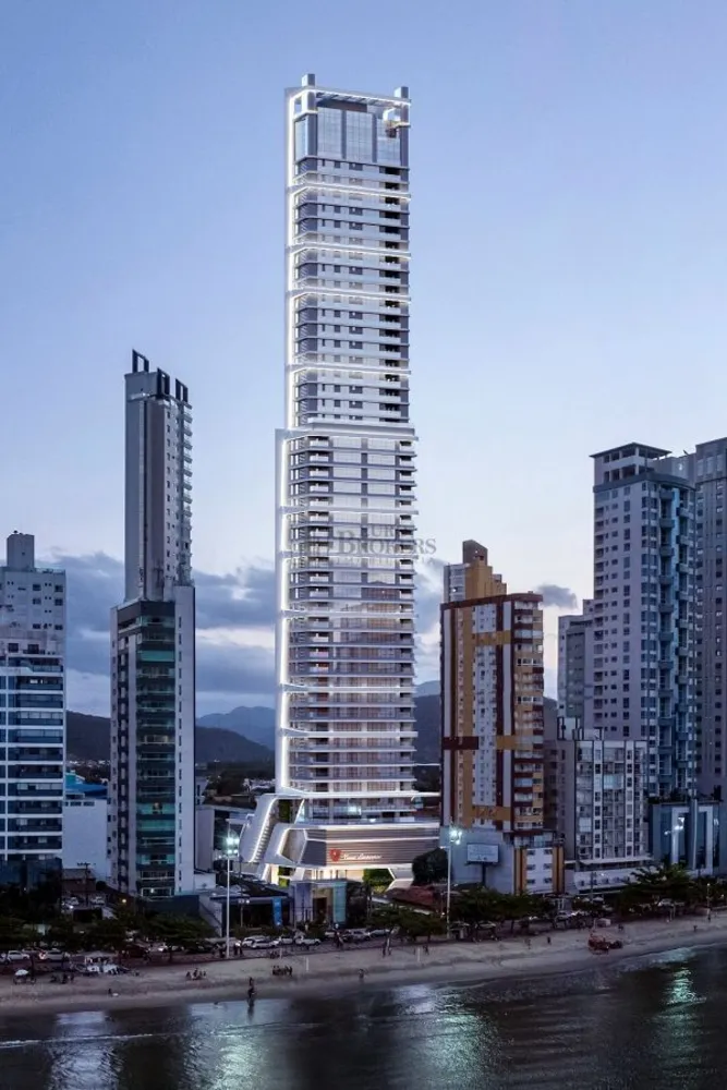 Apartamento, 4 quartos, 335 m² - Foto 1