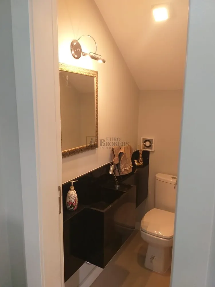 Sobrado, 3 quartos, 215 m² - Foto 1