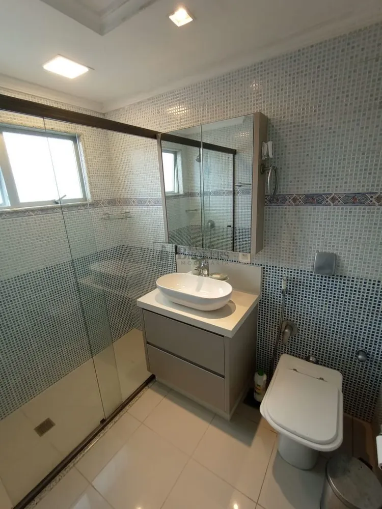 Apartamento, 3 quartos, 180 m² - Foto 1