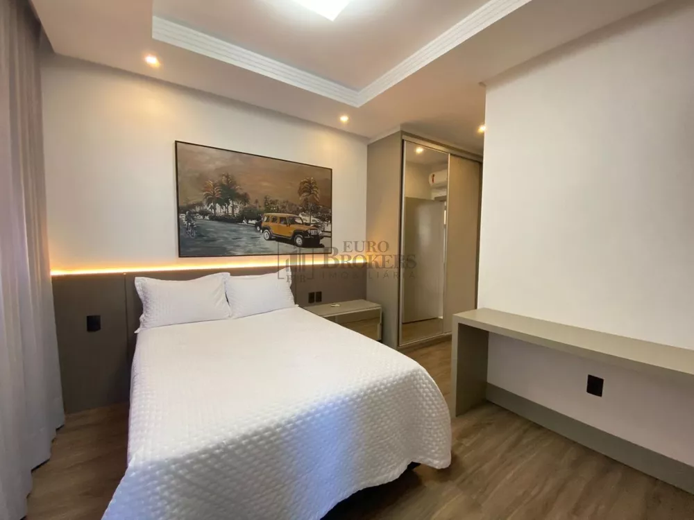 Apartamento à venda com 3 quartos, 154m² - Foto 8