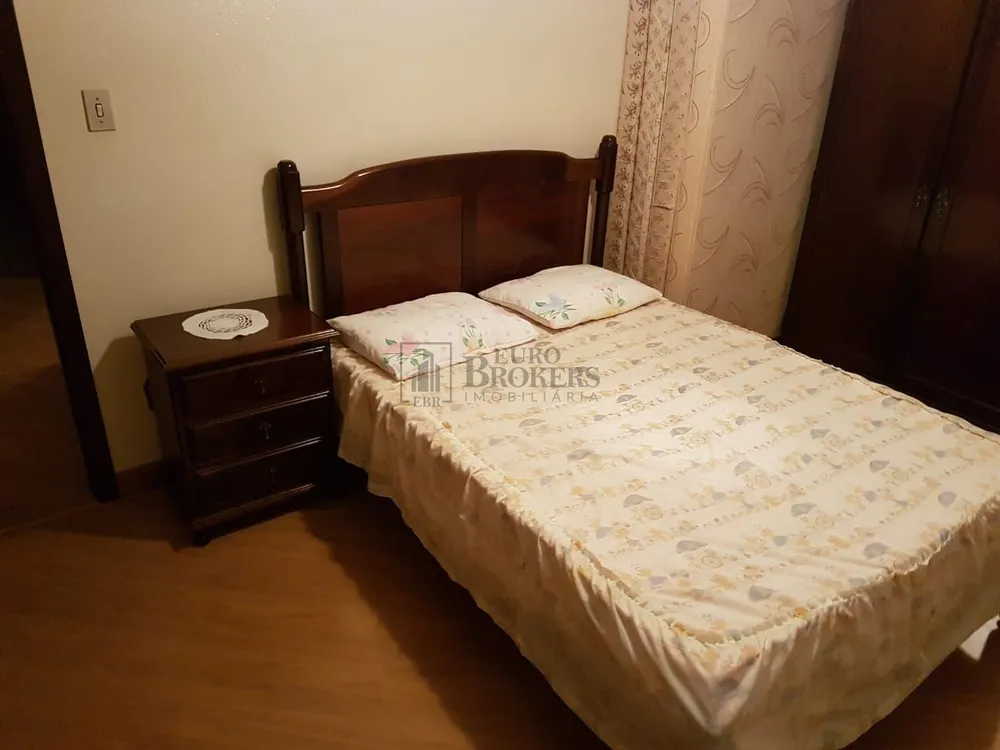 Casa, 7 quartos, 322 m² - Foto 1