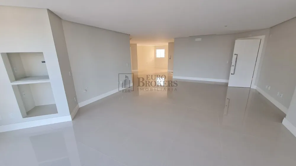 Apartamento, 3 quartos, 172 m² - Foto 2