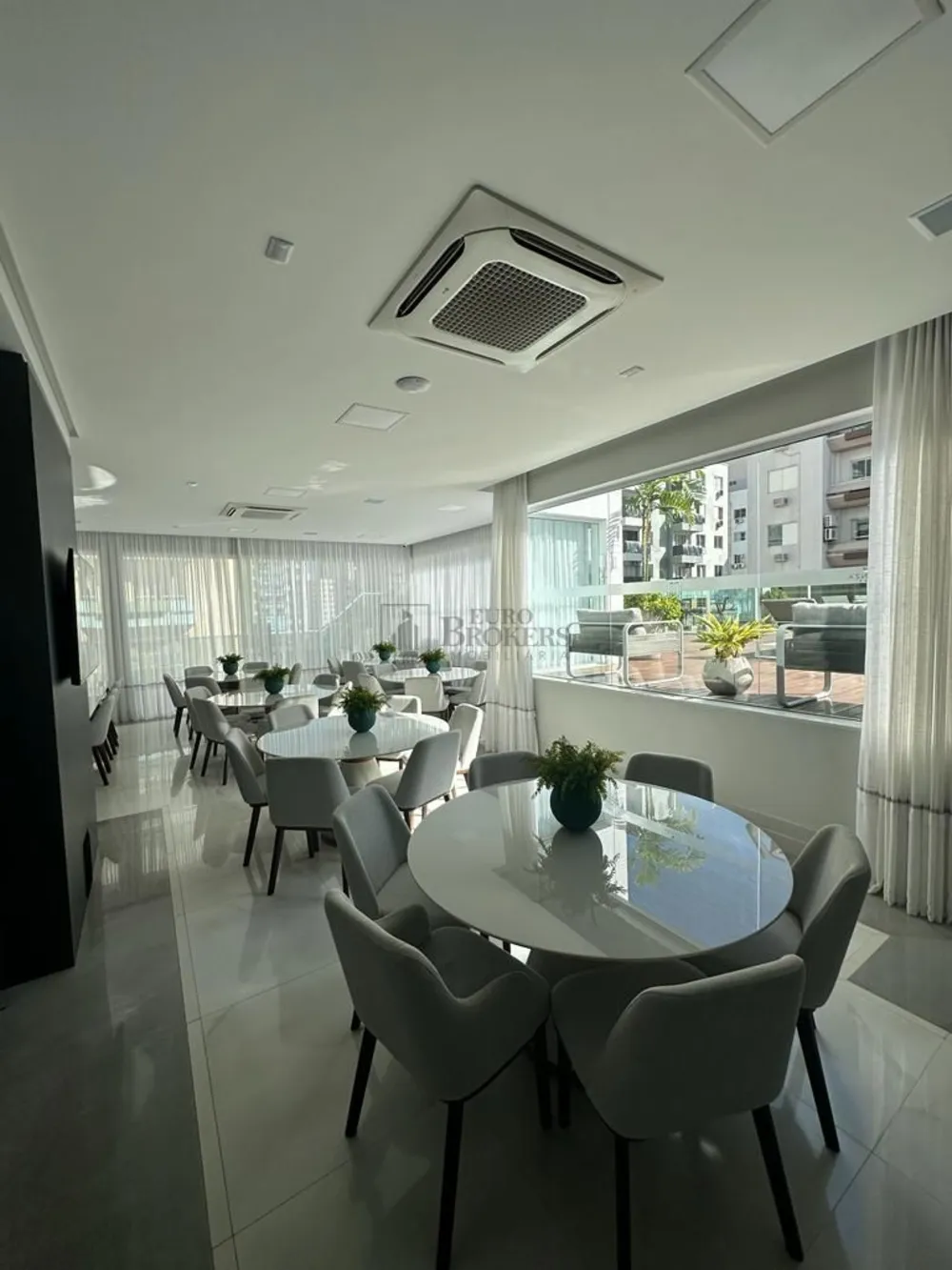 Apartamento, 3 quartos, 126 m² - Foto 2