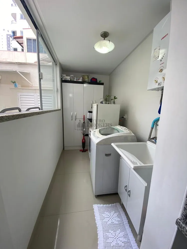 Sobrado, 3 quartos, 252 m² - Foto 2