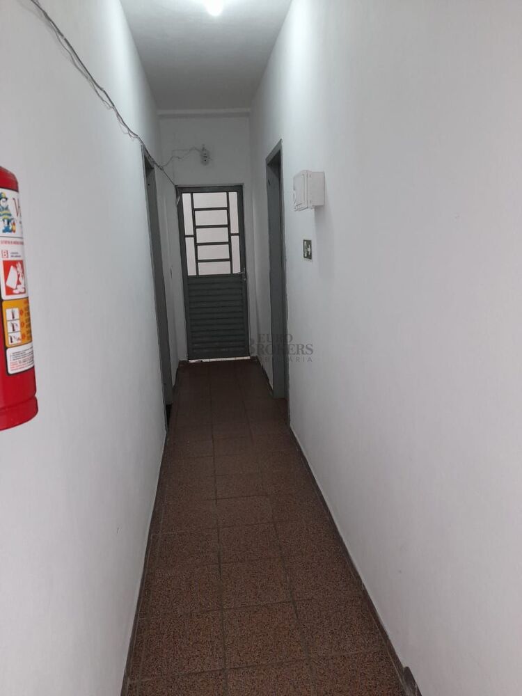 Casa Comercial à venda com 24 quartos, 550m² - Foto 8