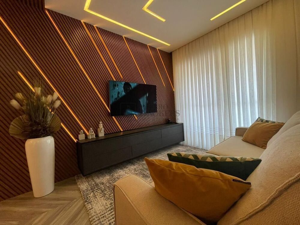 Apartamento à venda com 2 quartos, 77m² - Foto 1