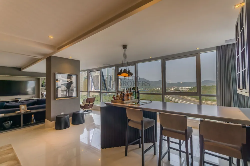 Apartamento, 4 quartos, 191 m² - Foto 1