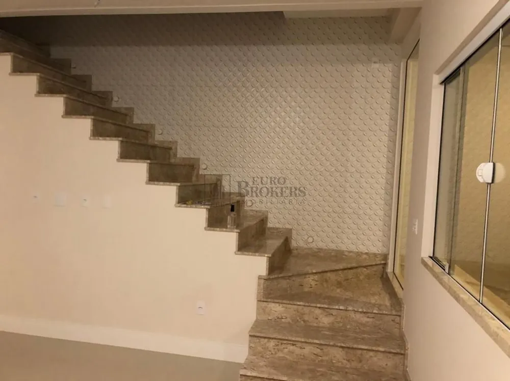 Sobrado, 3 quartos, 250 m² - Foto 4