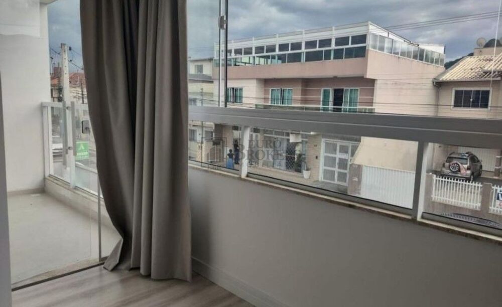 Sobrado, 3 quartos, 305 m² - Foto 3