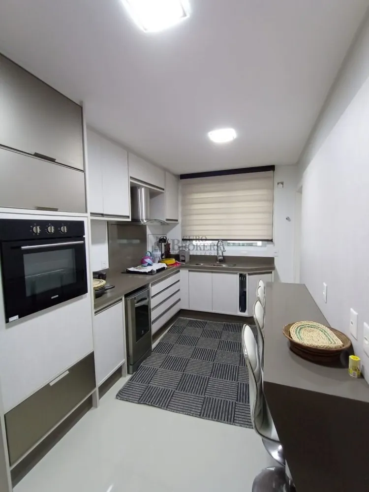 Apartamento, 3 quartos, 132 m² - Foto 1