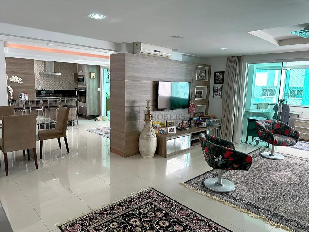 Apartamento, 3 quartos, 184 m² - Foto 1