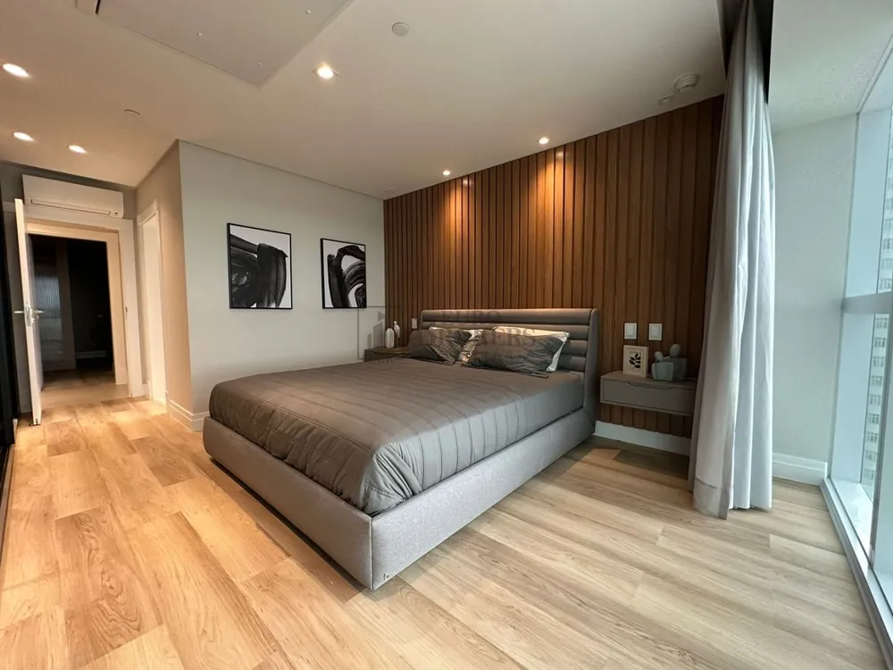 Apartamento, 4 quartos, 195 m² - Foto 2
