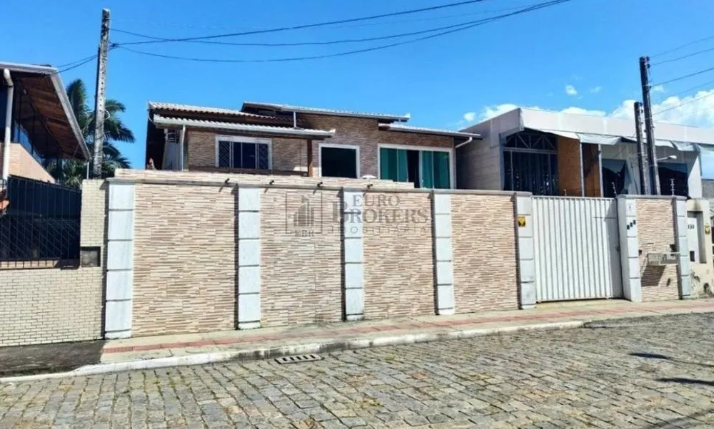 Casa, 5 quartos, 295 m² - Foto 1