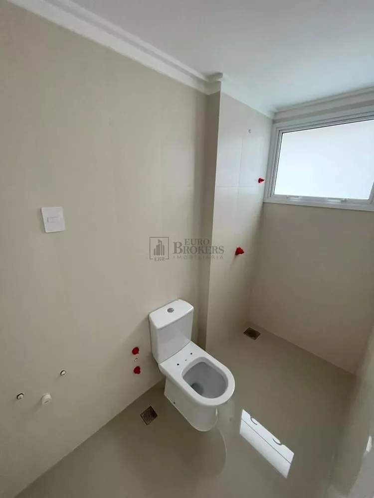 Apartamento à venda com 3 quartos, 138m² - Foto 8