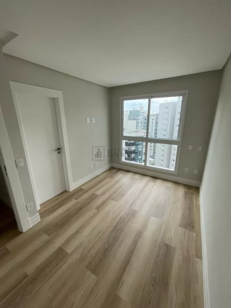 Apartamento à venda com 3 quartos, 138m² - Foto 10