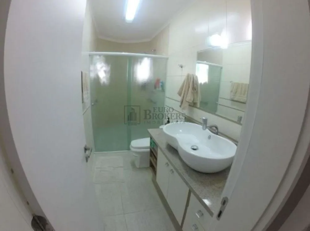 Casa, 3 quartos, 304 m² - Foto 2