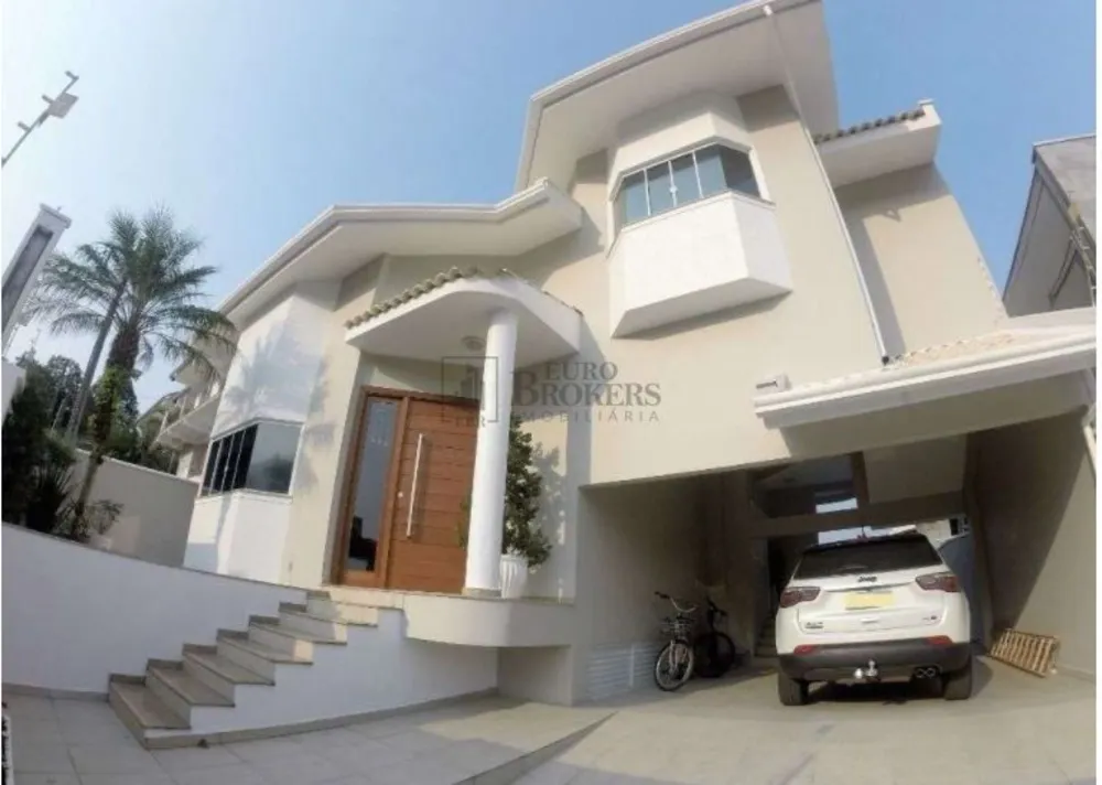 Casa, 3 quartos, 304 m² - Foto 2