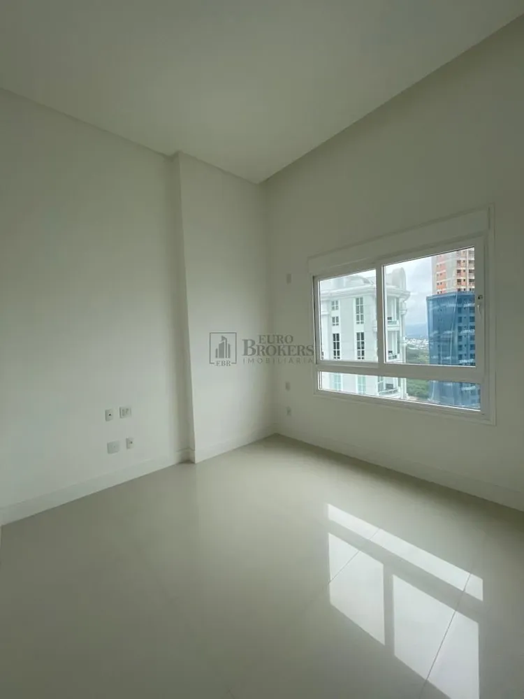 Apartamento, 7 quartos, 410 m² - Foto 2