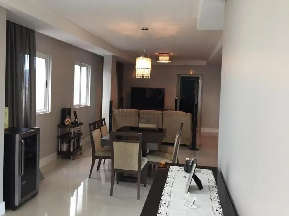 Apartamento, 3 quartos, 136 m² - Foto 1