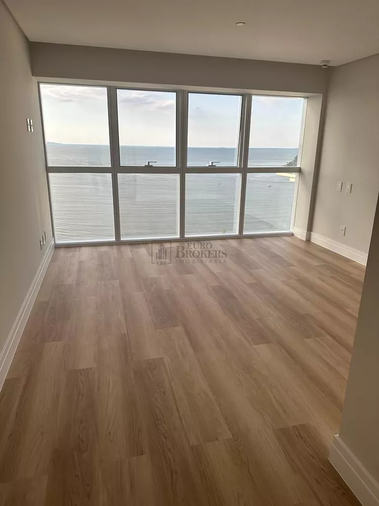 Apartamento à venda com 4 quartos, 194m² - Foto 7