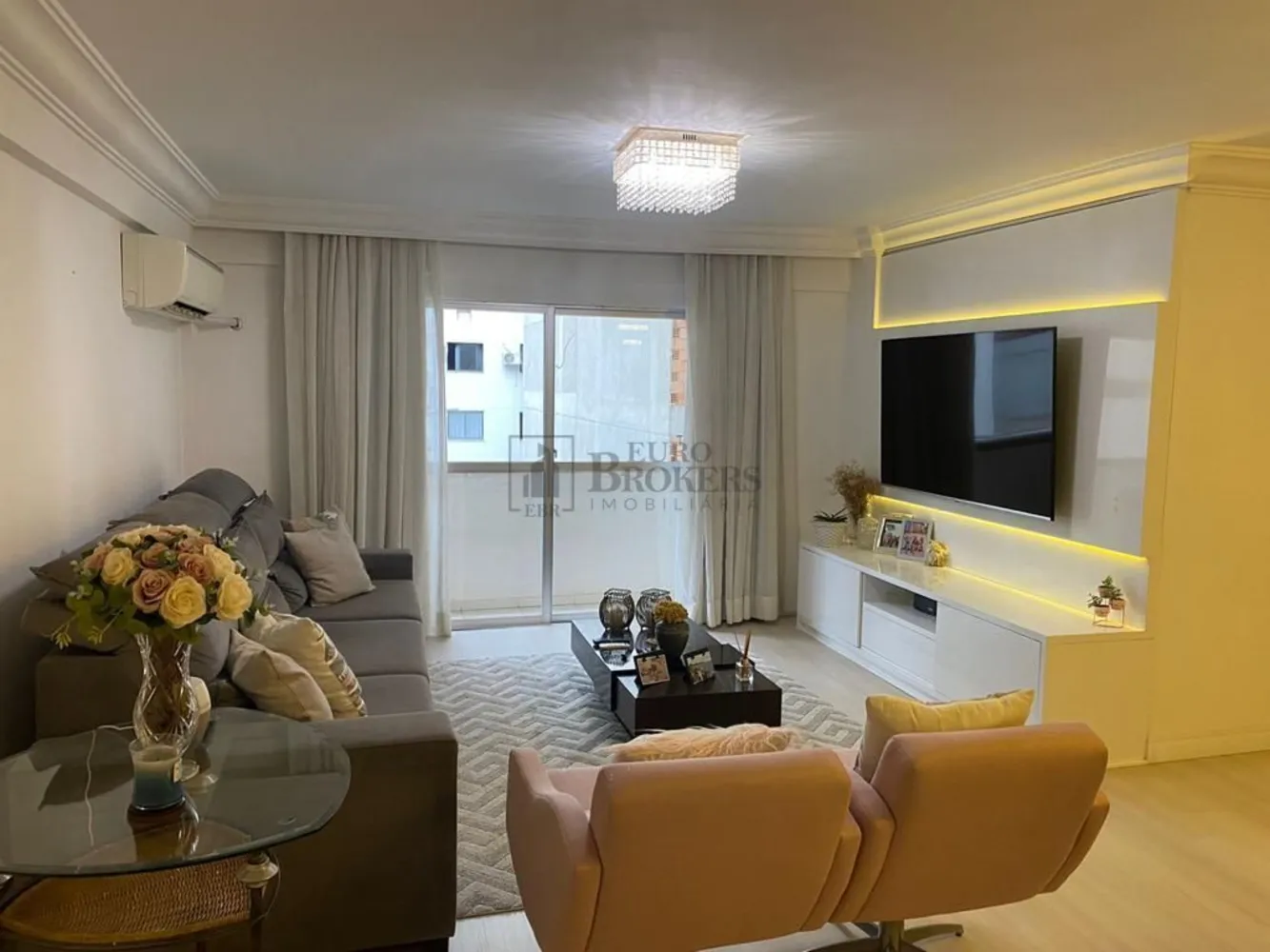 Apartamento, 3 quartos, 158 m² - Foto 1