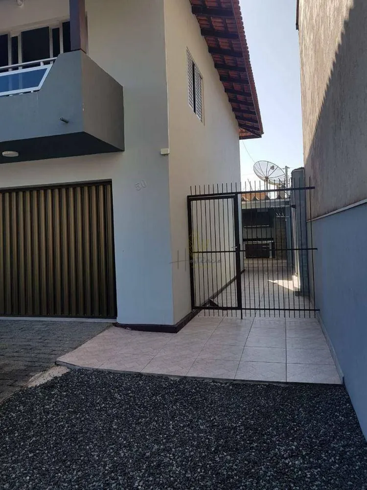 Casa, 4 quartos, 160 m² - Foto 2