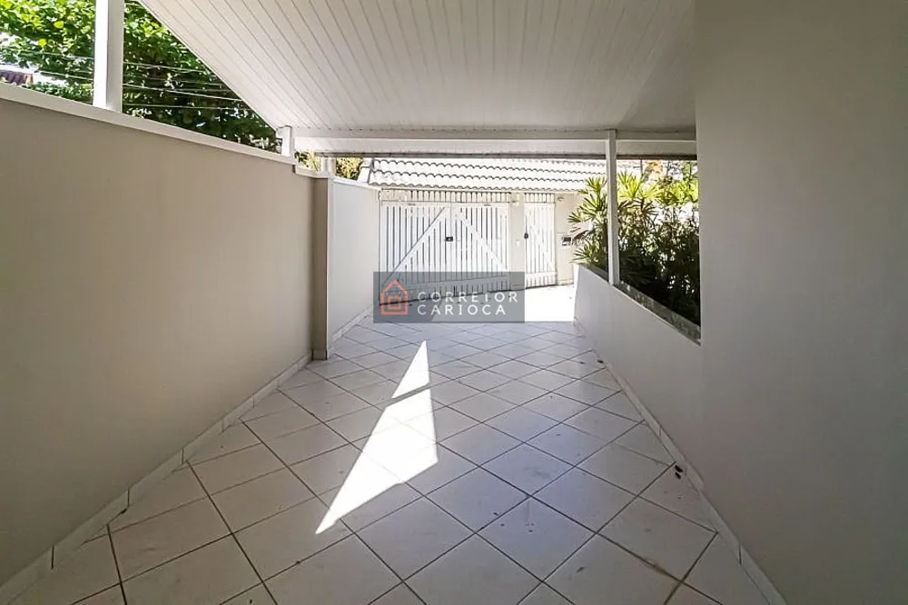 Casa, 3 quartos, 241 m² - Foto 2