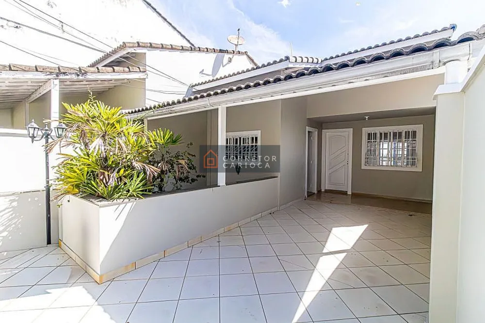 Casa, 3 quartos, 241 m² - Foto 1