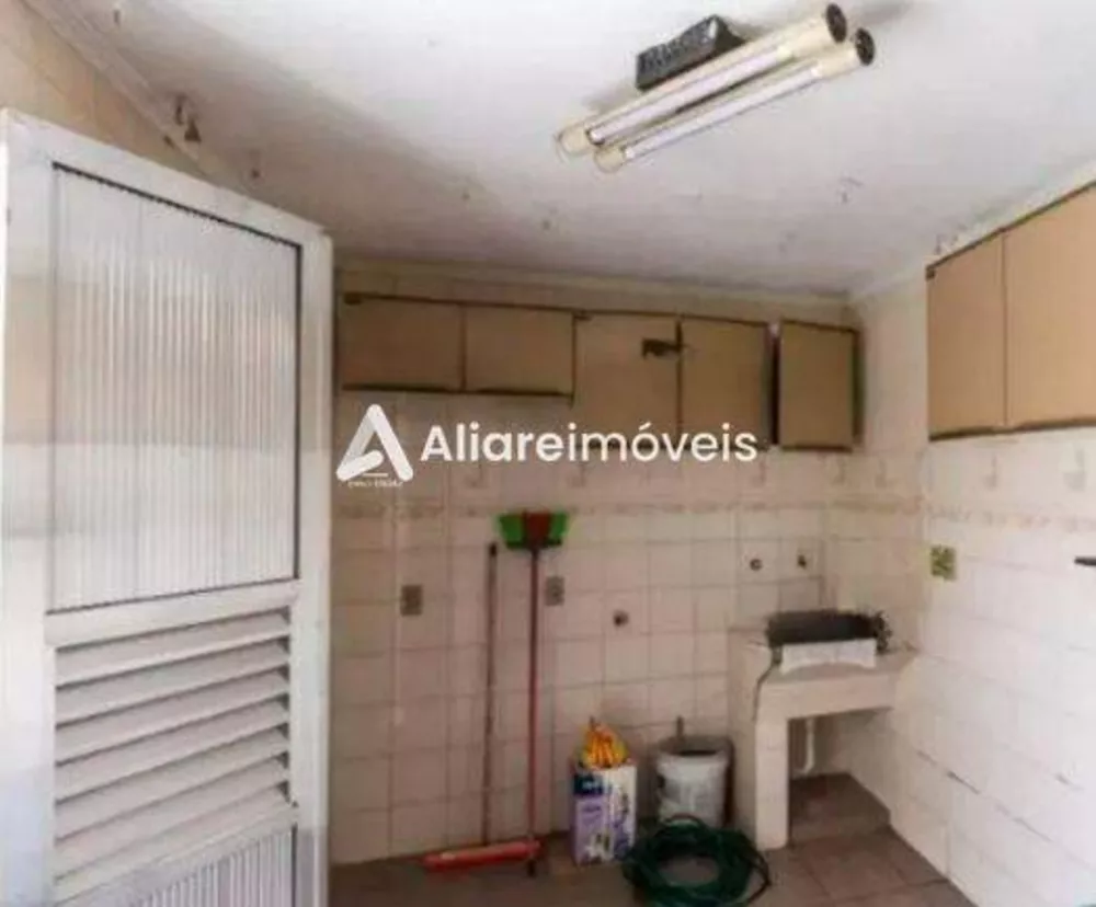 Casa à venda com 2 quartos, 147m² - Foto 3