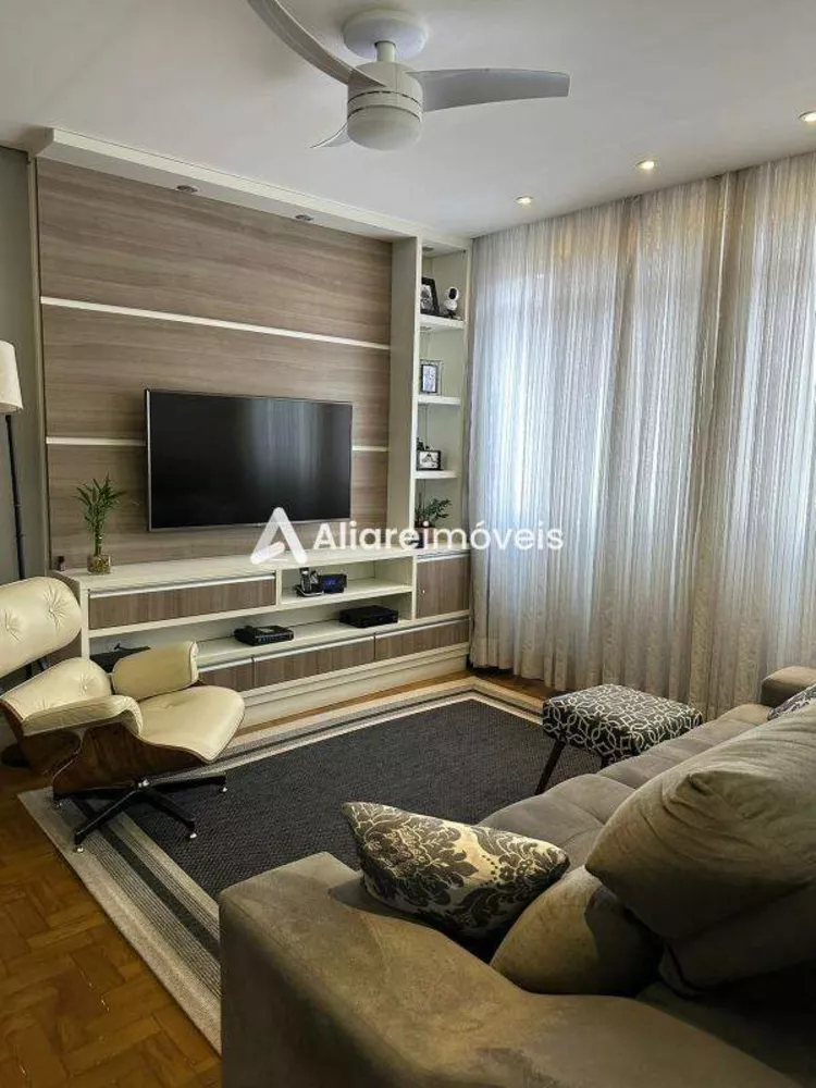 Apartamento à venda com 2 quartos, 69m² - Foto 1