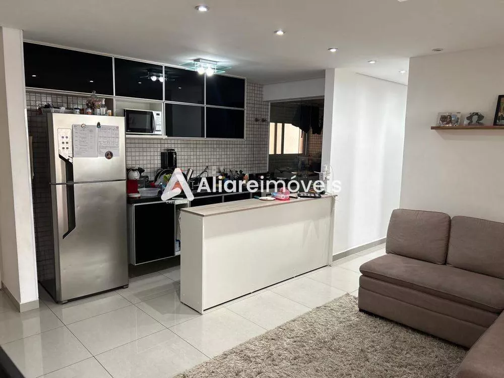 Apartamento à venda com 3 quartos, 85m² - Foto 3