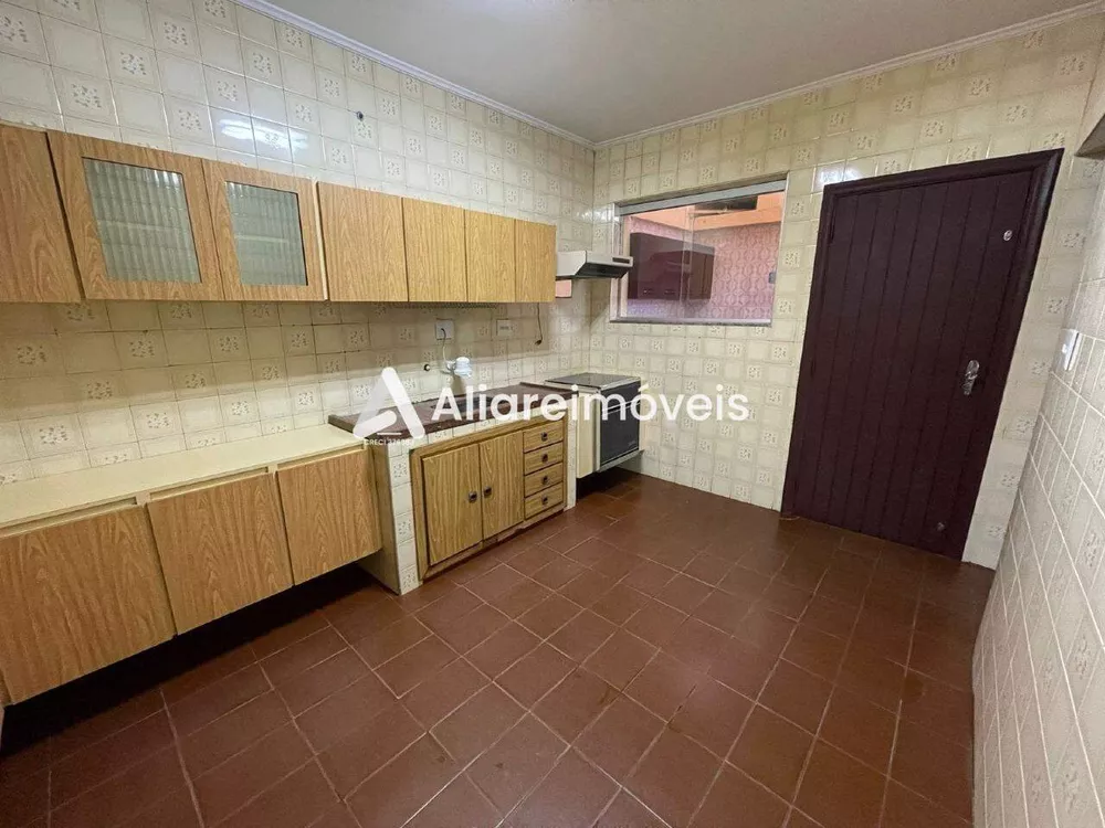 Casa à venda com 2 quartos, 136m² - Foto 5