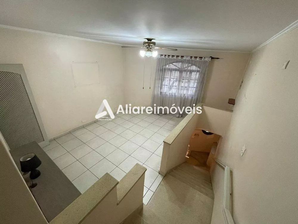 Casa à venda com 2 quartos, 136m² - Foto 1