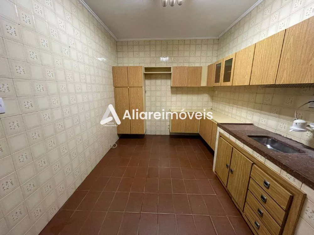 Casa à venda com 2 quartos, 136m² - Foto 7