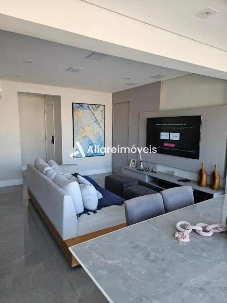 Apartamento à venda com 3 quartos, 105m² - Foto 2